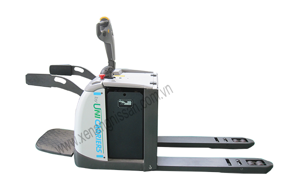 TAN CHONG VIÊT NAM, Xe nâng vận chuyển hàng 2.5 tấn